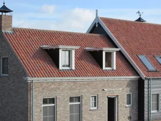 Vrouwepolder Oude Holle Oud rood Gepatineerd